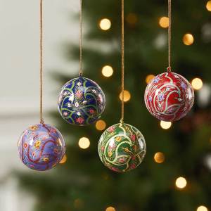 paizale kashmiri ball ornaments - set of 4 alt