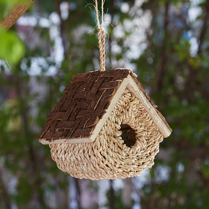 basket bird house